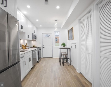 702 19th Street Ne - Photo Thumbnail 6