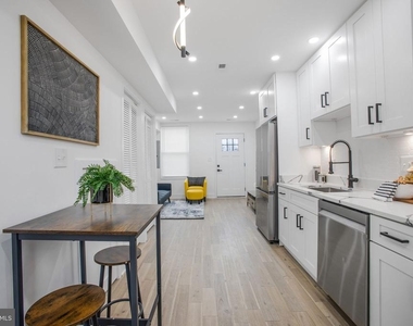 702 19th Street Ne - Photo Thumbnail 9