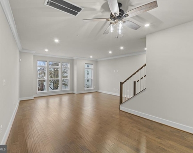 7225 Georgia Avenue Nw - Photo Thumbnail 4