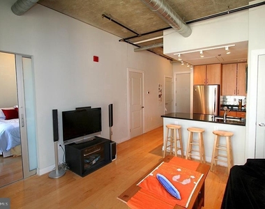 301 Massachusetts Ave Nw - Photo Thumbnail 4