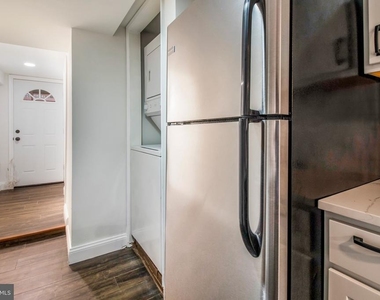 104 15th Street Se - Photo Thumbnail 7