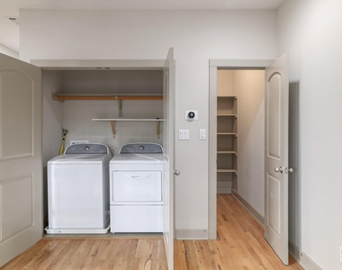 3202 Merrie Lynn Ave - Photo Thumbnail 19