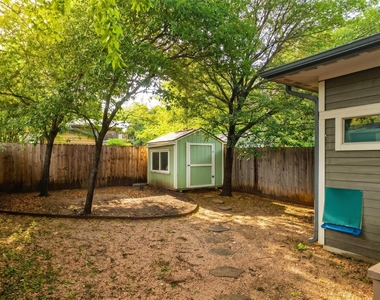 3202 Merrie Lynn Ave - Photo Thumbnail 26