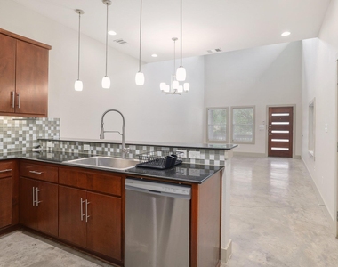 3202 Merrie Lynn Ave - Photo Thumbnail 11