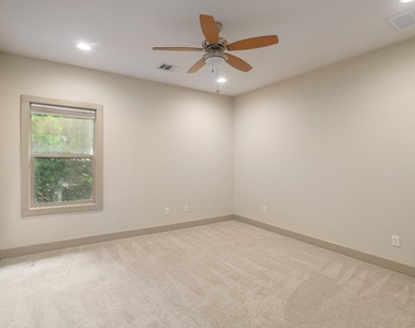 3202 Merrie Lynn Ave - Photo Thumbnail 20