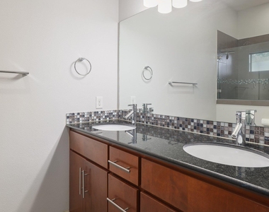3202 Merrie Lynn Ave - Photo Thumbnail 14