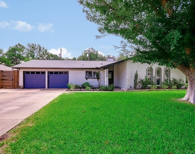 11711 Three Oaks Trl - Photo Thumbnail 1