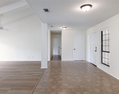611 Lido St - Photo Thumbnail 8