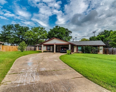 1306 Glenda Dr - Photo Thumbnail 22