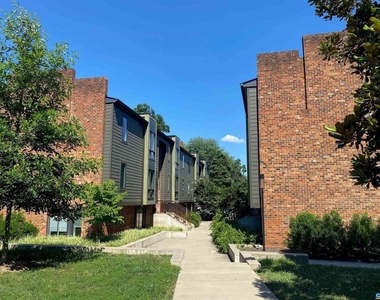 630 Park St - Photo Thumbnail 1