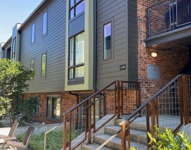 630 Park St - Photo Thumbnail 1