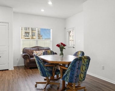 104 Blue Blaze Trl - Photo Thumbnail 13