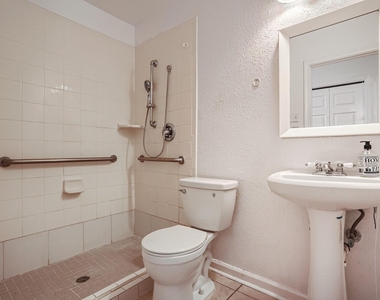 811 Canyon Bend Rd - Photo Thumbnail 9