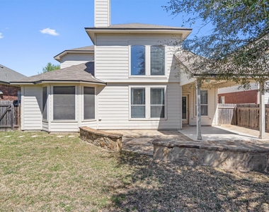 620 Middle Creek Dr - Photo Thumbnail 34
