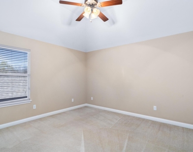 620 Middle Creek Dr - Photo Thumbnail 29
