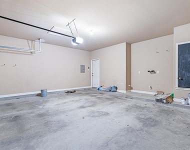 620 Middle Creek Dr - Photo Thumbnail 35