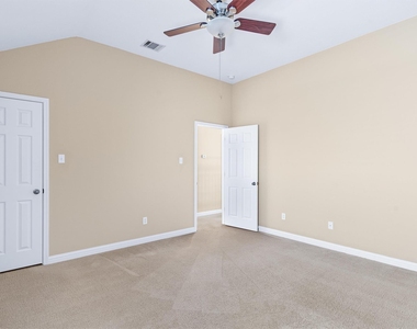 620 Middle Creek Dr - Photo Thumbnail 28