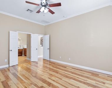 620 Middle Creek Dr - Photo Thumbnail 16