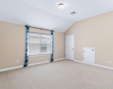 620 Middle Creek Dr - Photo Thumbnail 22