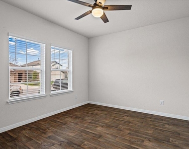 20221 Heinrich Ln - Photo Thumbnail 16