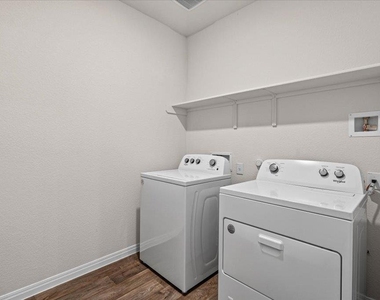 20221 Heinrich Ln - Photo Thumbnail 24