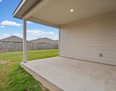 20221 Heinrich Ln - Photo Thumbnail 27