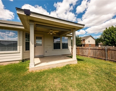 19145 Leigh Ln - Photo Thumbnail 30