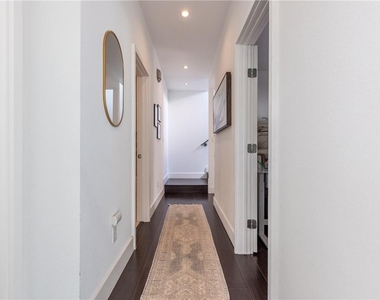 500 W 51st St - Photo Thumbnail 14