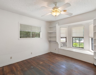 4616 E Cesar Chavez St - Photo Thumbnail 20