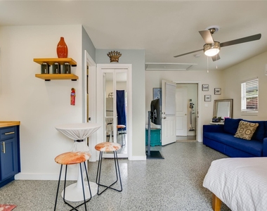 4702 Crest Oak Rd - Photo Thumbnail 17
