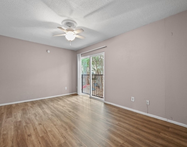 2124 Burton Dr - Photo Thumbnail 8