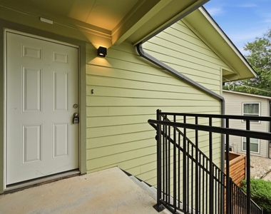2124 Burton Dr - Photo Thumbnail 17
