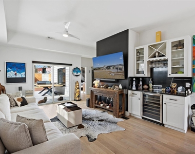 4800 Vinson Dr - Photo Thumbnail 15