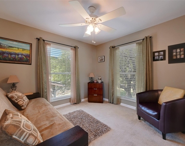 2437 Crosswind Dr - Photo Thumbnail 10