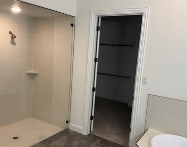 352 Olympic Park Dr - Photo Thumbnail 15