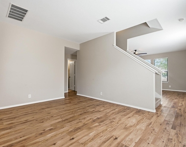 280 Cordero Dr - Photo Thumbnail 2