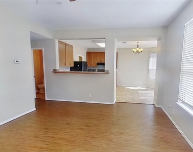 280 Cordero Dr - Photo Thumbnail 5