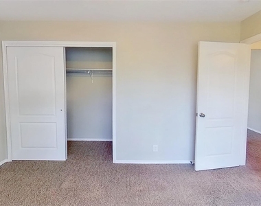 280 Cordero Dr - Photo Thumbnail 8