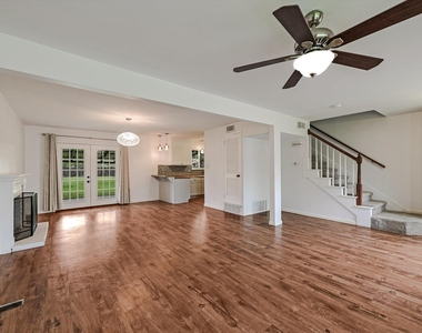 4904 Creekline Dr - Photo Thumbnail 2
