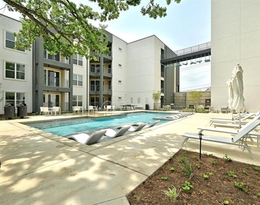4801 Springdale Dr - Photo Thumbnail 30