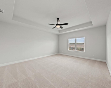 110 Nandina Path - Photo Thumbnail 5