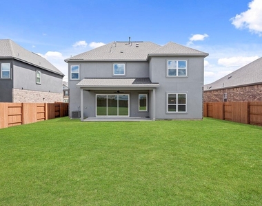 110 Nandina Path - Photo Thumbnail 11