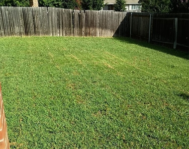 11616 Fletcher Hall Ln - Photo Thumbnail 6