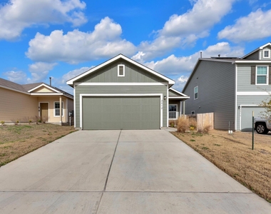 2812 Dezmond Diamond Ct - Photo Thumbnail 28