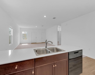 2812 Dezmond Diamond Ct - Photo Thumbnail 8