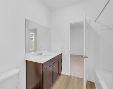 2812 Dezmond Diamond Ct - Photo Thumbnail 14