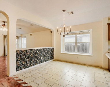 3410 Yogi Berra Way - Photo Thumbnail 5