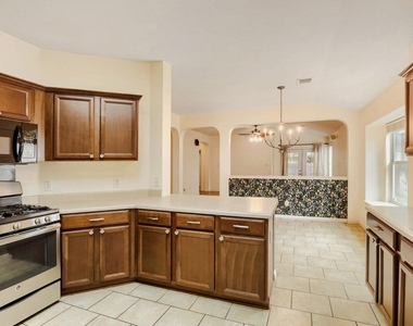 3410 Yogi Berra Way - Photo Thumbnail 3