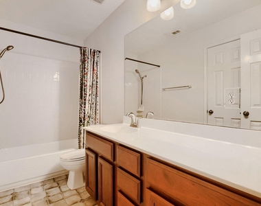 3410 Yogi Berra Way - Photo Thumbnail 20