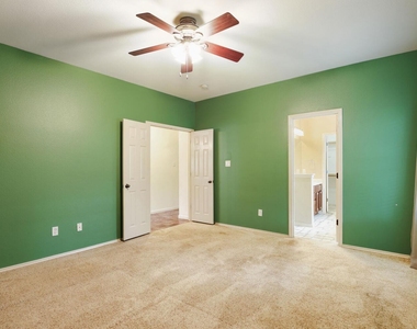 3410 Yogi Berra Way - Photo Thumbnail 11